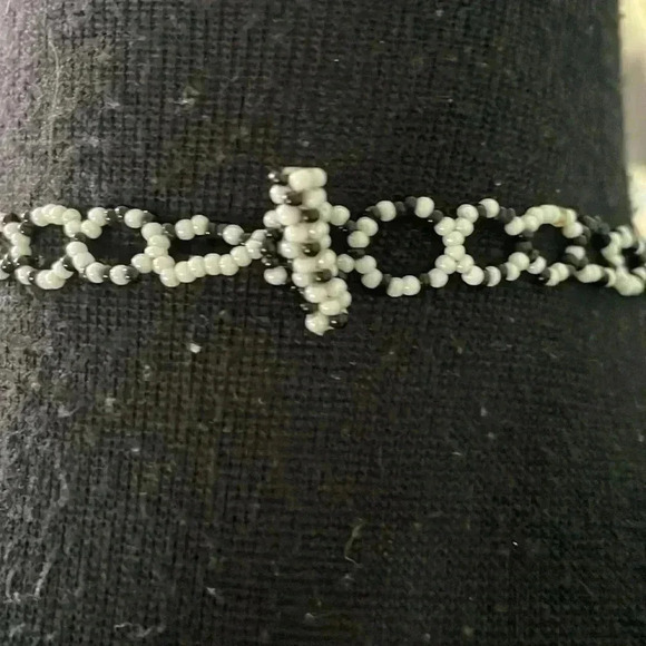 Guatemalan hand, beaded collar statement, necklace - Picture 3 of 4